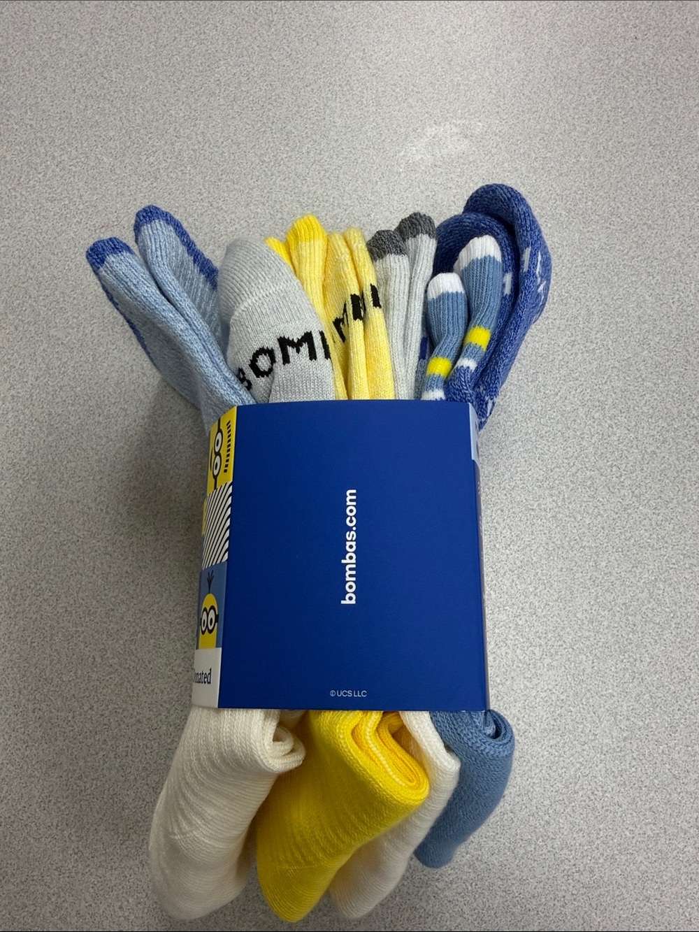 Minions Bombas - calf/crew, 4 Pack - Picture 3 of 5